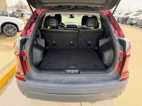 Used 2020 Jeep Cherokee Latitude Lux w/ Quick Order Package 26H Lux image 21