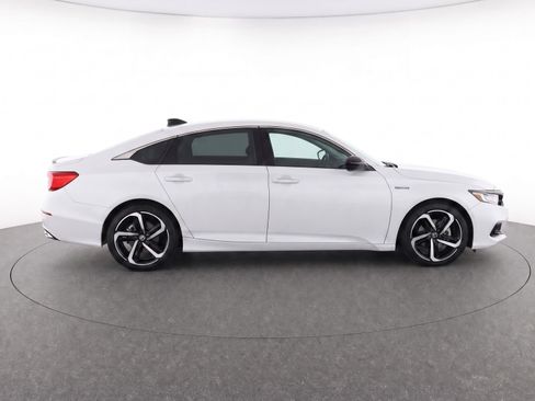 Used 2022 Honda Accord Sport image 8