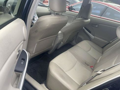 Used 2013 Toyota Prius Four FWD image 19