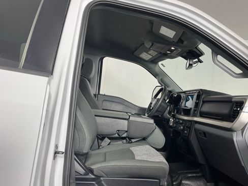 Used 2023 Ford F250 XLT w/ FX4 Off-Road Package image 28