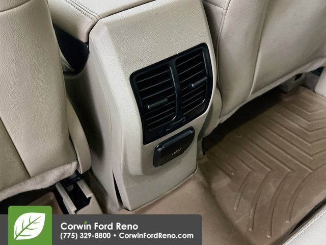 Used 2016 Ford Escape Titanium w/ Equipment Group 301A AWD/4WD image 29