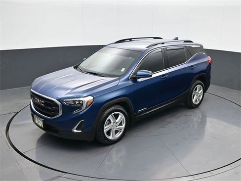 Used 2020 GMC Terrain SLE w/ Driver Convenience Package image 13