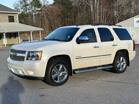 Used 2013 Chevrolet Tahoe LTZ image 3