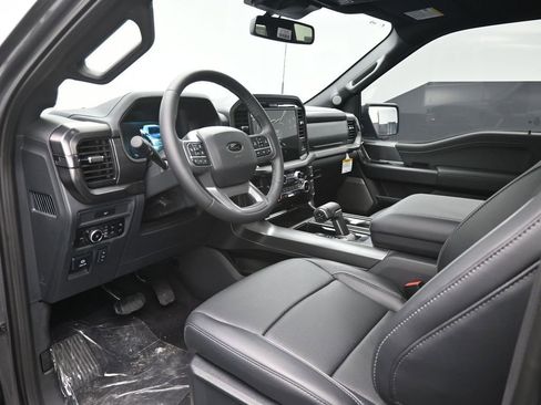 New 2026 Ford F150 Lariat w/ Equipment Group 501A Mid image 19