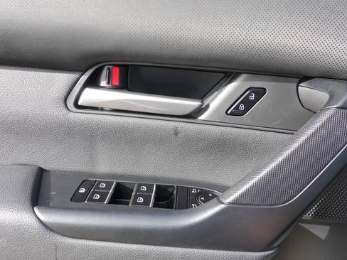 Used 2025 MAZDA CX-50 AWD 2.5 S w/ Premium Package image 12