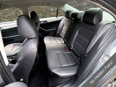 Used 2018 Volkswagen Jetta Wolfsburg Edition FWD image 22
