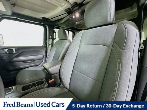 Used 2025 Jeep Wrangler Unlimited Sahara w/ Safety Group AWD/4WD image 22