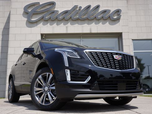 Used 2025 Cadillac XT5 Premium Luxury w/ Technology Package image 1