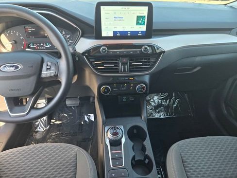 Certified 2022 Ford Escape SE AWD/4WD image 16