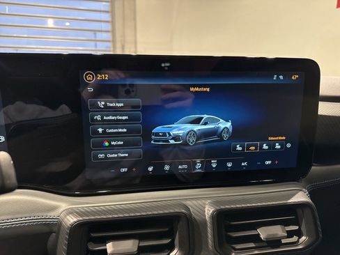 Used 2025 Ford Mustang Dark Horse image 43