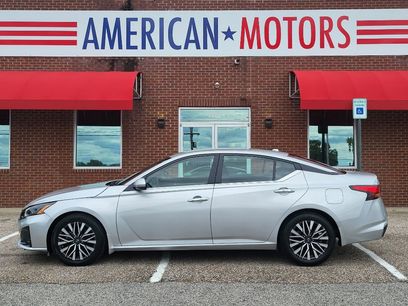 Used 2023 Nissan Altima 2.5 SV