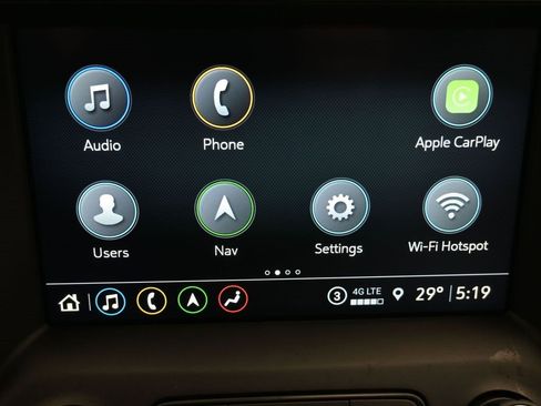 Used 2021 GMC Acadia SLT w/ Premium Package image 16