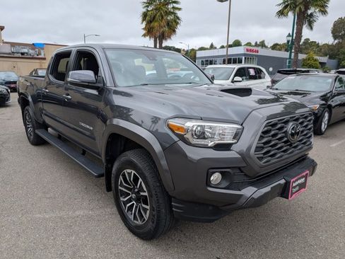 Used 2023 Toyota Tacoma TRD Sport w/ Advanced Technology Package AWD/4WD image 3