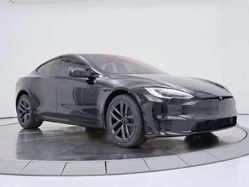 Used 2021 Tesla Model S Plaid image 7