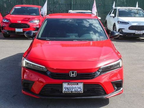 Used 2022 Honda Civic Sport image 2