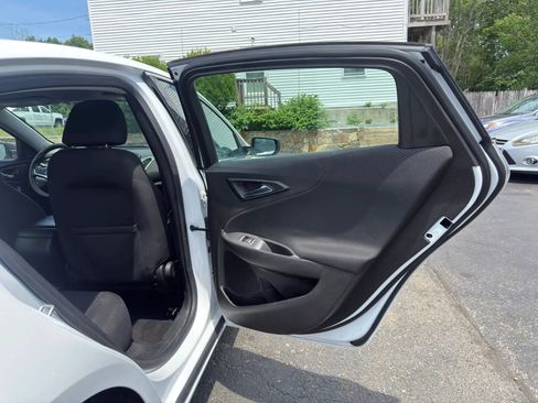 Used 2018 Chevrolet Malibu LS FWD image 17