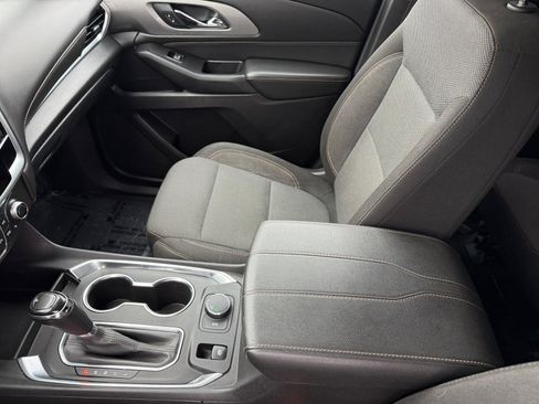 Used 2019 Chevrolet Traverse LT image 14