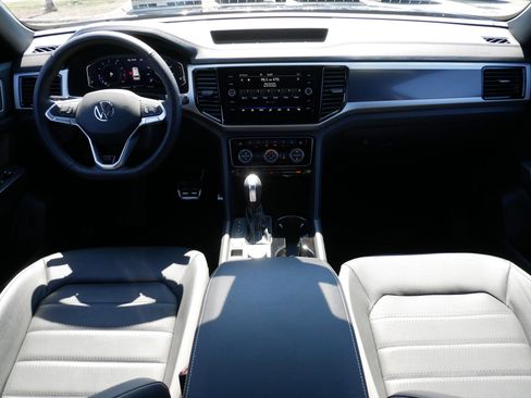 Certified 2023 Volkswagen Atlas Cross Sport SEL Premium R-Line image 8