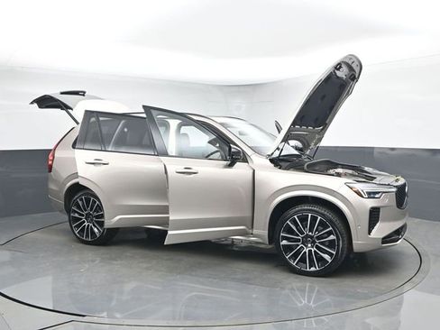 New 2026 Volvo XC90 B6 Ultra w/ Protection Package Premier image 54
