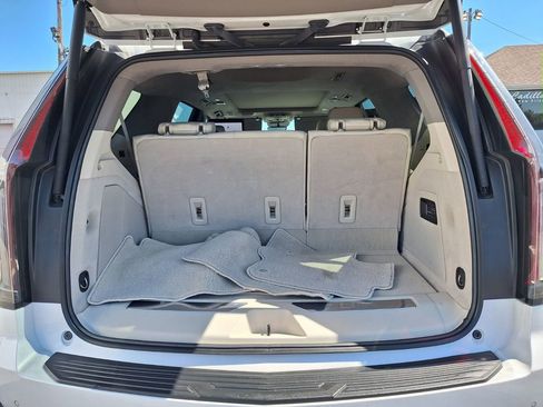 Certified 2023 Cadillac Escalade Premium Luxury Platinum w/ LPO, Radiant Package image 27