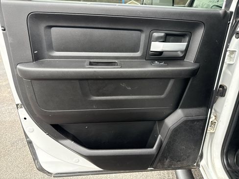 Used 2019 RAM 3500 Tradesman w/ Chrome Appearance Group image 13