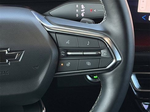 Used 2024 Chevrolet Traverse Z71 image 15