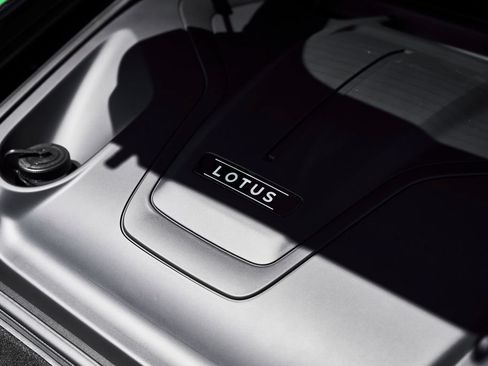 Used 2026 Lotus Emira SE RWD image 19