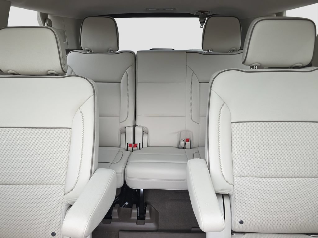 Used 2021 GMC Yukon Denali w/ Denali Premium Package AWD/4WD image 12