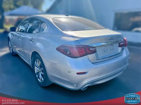 Used 2018 INFINITI Q70 Luxe image 7