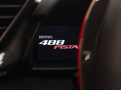 Used 2020 Ferrari 488 Pista Coupe RWD image 33