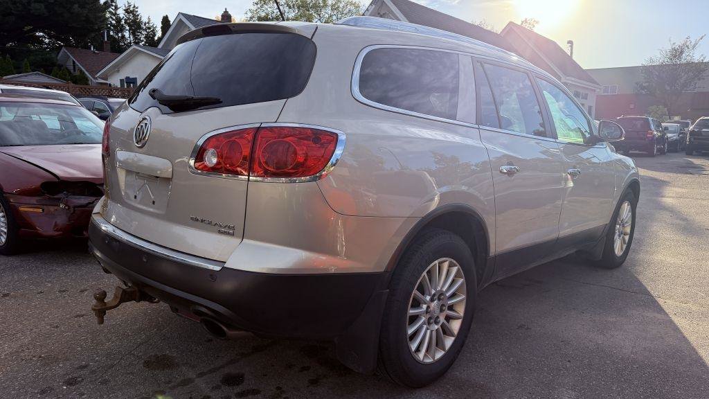 Used 2011 Buick Enclave CXL w/ Trailering Provision Package AWD/4WD image 4