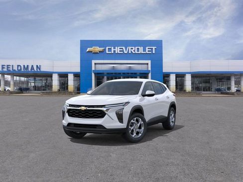 New 2026 Chevrolet Trax LS image 8