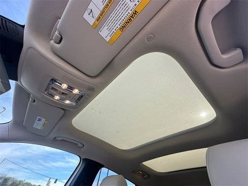 Used 2026 Mercedes-Benz GLA 250 4MATIC image 32