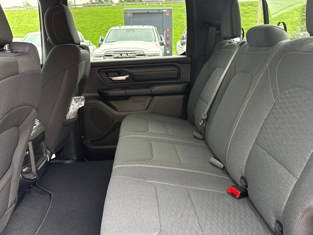 New 2026 RAM 1500 Express AWD/4WD image 6