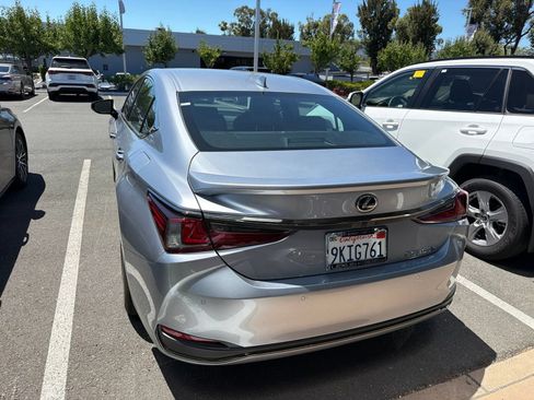 Used 2024 Lexus ES 300h F Sport w/ Accessory Package (Z1) FWD image 3