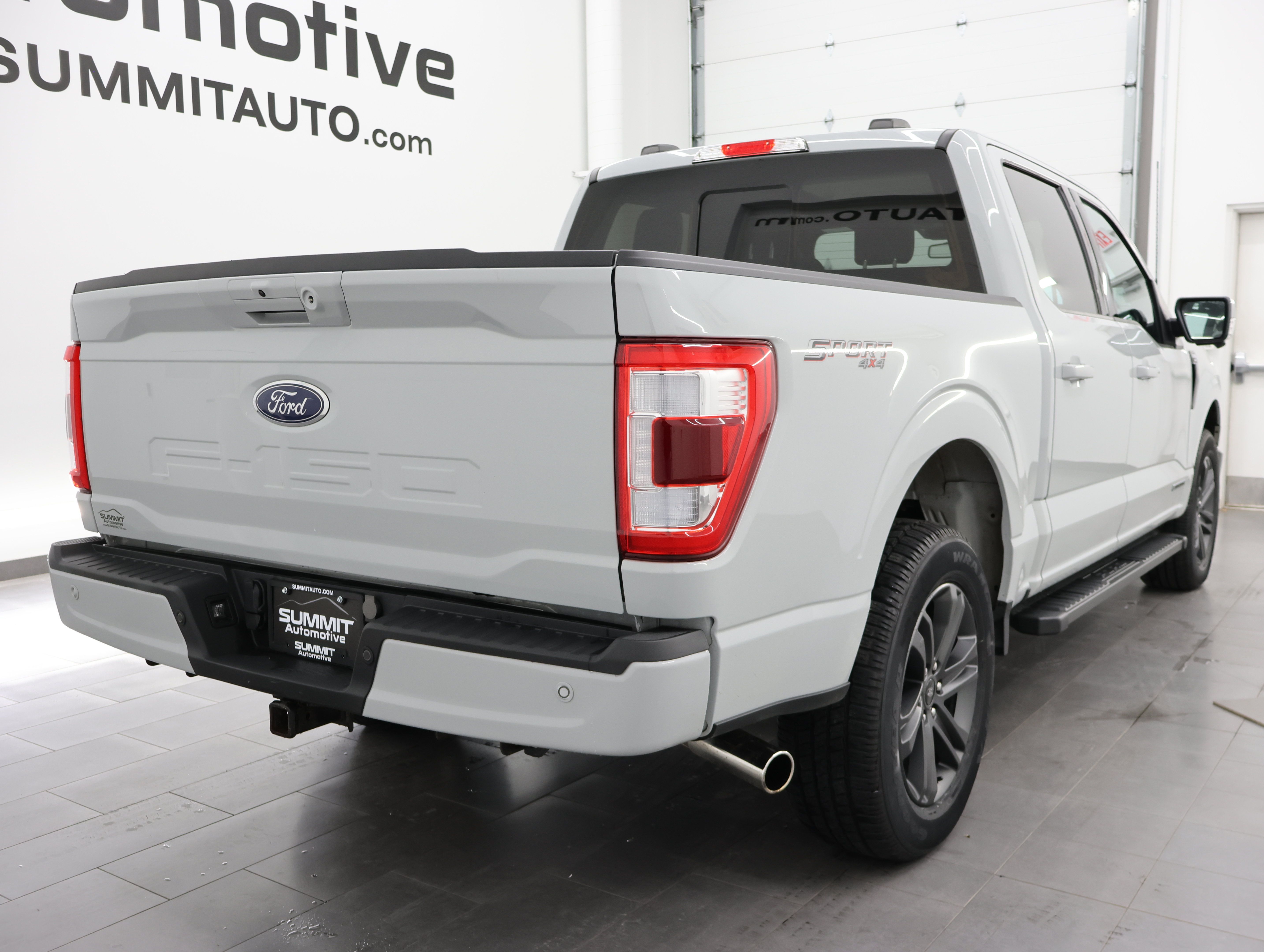 Used 2023 Ford F150 Lariat w/ Equipment Group 502A High AWD/4WD image 4