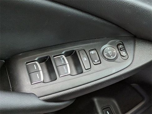 Used 2019 Honda Accord LX image 22