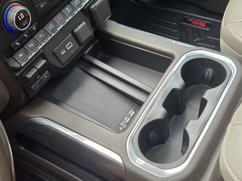 Used 2020 Chevrolet Silverado 1500 LTZ w/ LTZ Premium Package image 20