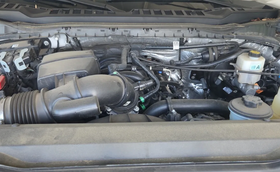 Used 2024 Ford F250 Lariat w/ Tremor Off-Road Package AWD/4WD image 3