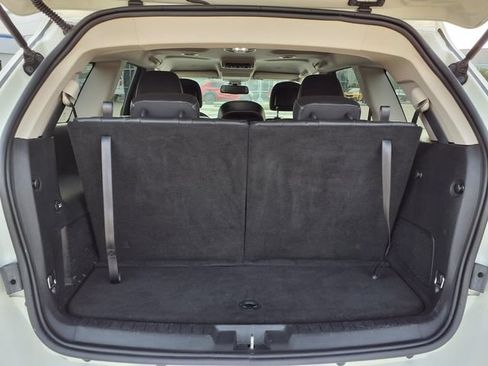Used 2019 Dodge Journey Crossroad w/ Driver Convenience Group FWD image 8