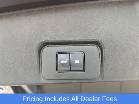 Used 2025 Nissan Rogue SV AWD/4WD image 25