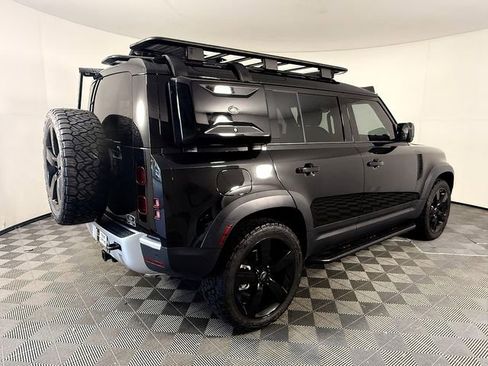 New 2024 Land Rover Defender 110 S AWD/4WD image 9