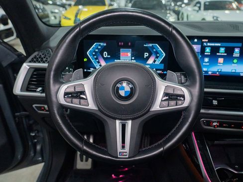 Used 2023 BMW X7 M60i image 55