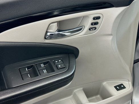 Used 2017 Honda Pilot Touring image 15