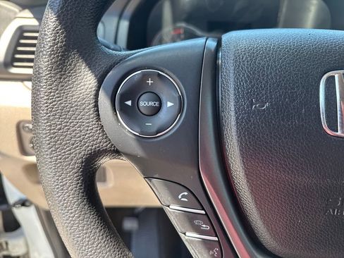 Used 2018 Honda Pilot LX image 20