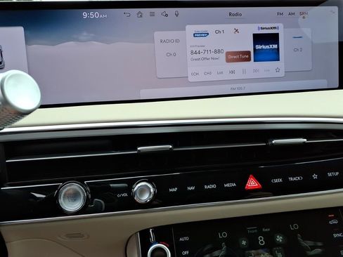 New 2026 Genesis GV70 2.5T AWD/4WD image 21
