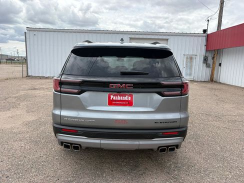 Used 2025 GMC Acadia Elevation AWD/4WD image 6