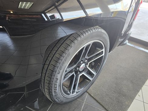 Used 2017 Chevrolet Silverado 1500 LT w/ All Star Edition image 29