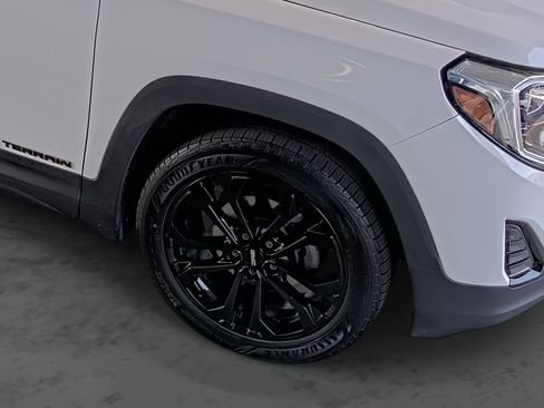 Used 2020 GMC Terrain SLE w/ Driver Convenience Package FWD image 14
