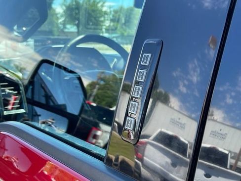 Used 2020 Ford F150 XLT w/ Equipment Group 302A Luxury AWD/4WD image 7